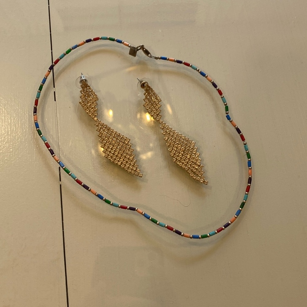 Gently Used Set of Earrings and Neclace